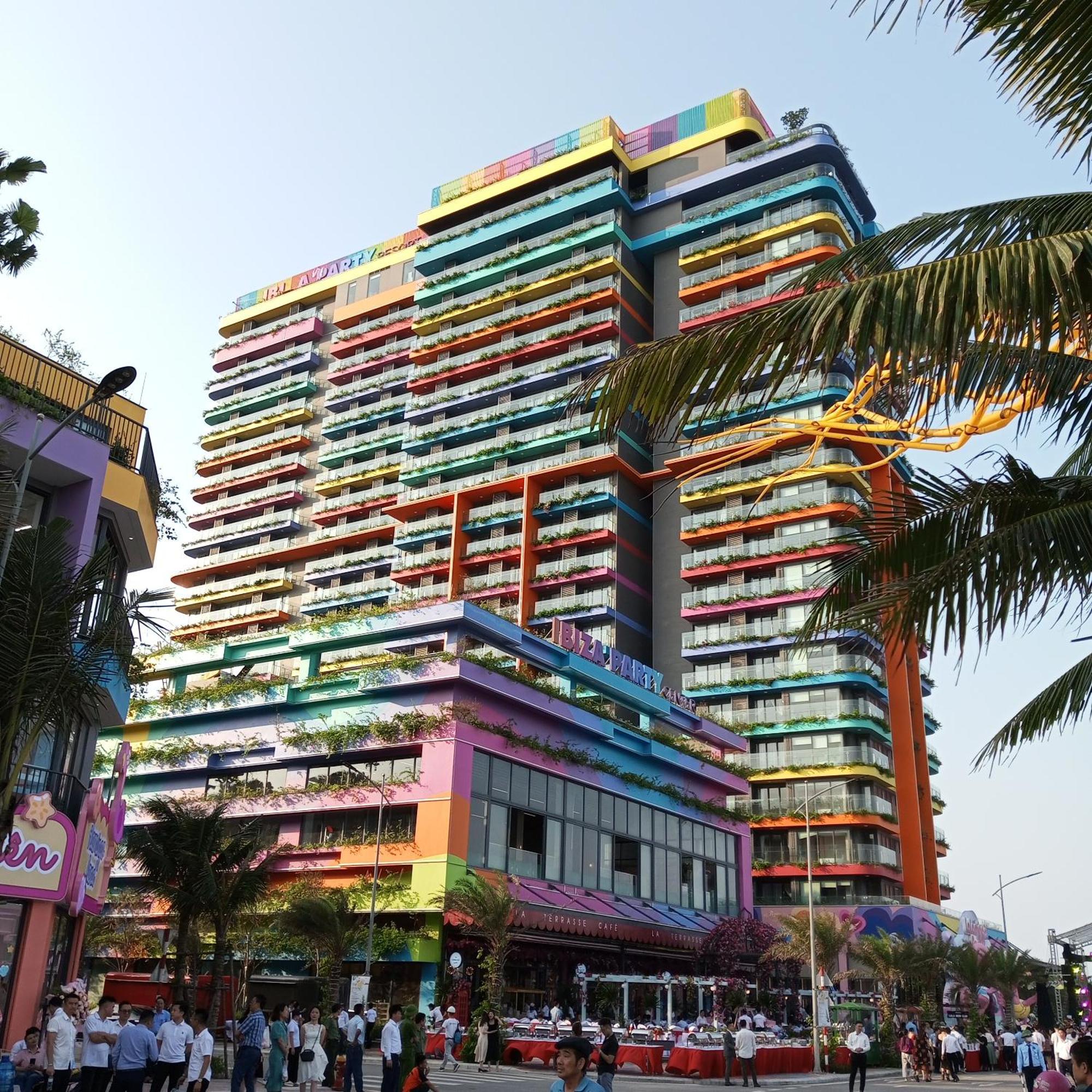 Flamingo Ibiza Hai Tien Aparthotel Thanh Hoa Exterior photo